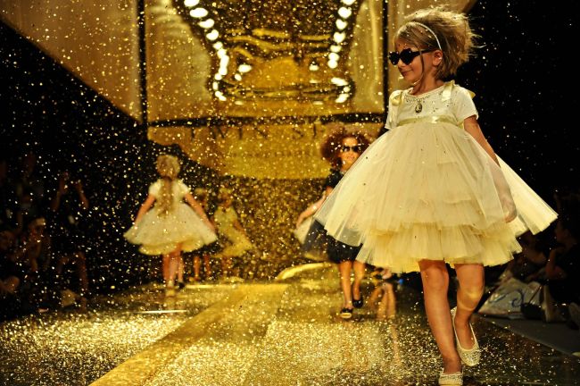 <!--:bg-->Деца, посипани със злато и усмивки<!--:-->