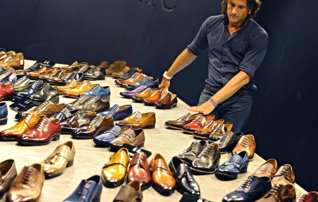 <!--:bg-->Мъжете вече купуват повече обувки от жените<!--:-->