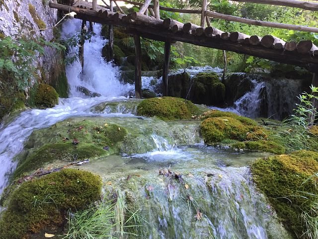 Природният феномен Плитвички езера и водопади в Хърватска