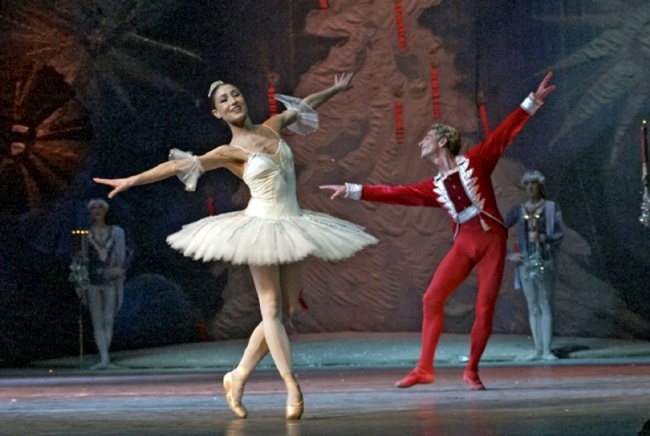 Коледна приказка: „Лешникотрошачката” в Софийска опера и балет