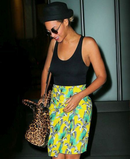 Beyonce-with-a-Gucci-Bamboo-Bag