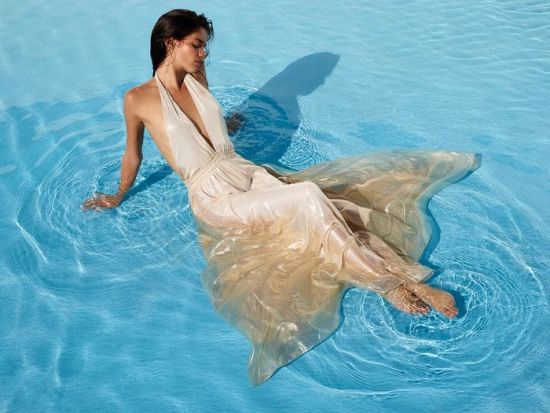 Sara-Sampaio-REVOLVE-Clothing-Sea-Goddess-Photoshoot18