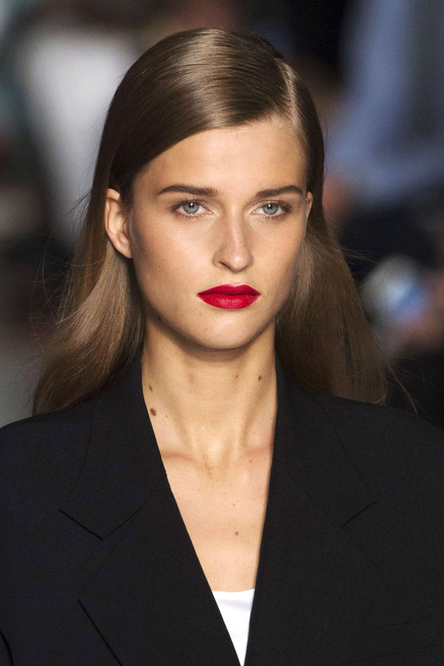 hbz-ss2016-trends-makeup-red-lips-dkny-clp-rs16-9863
