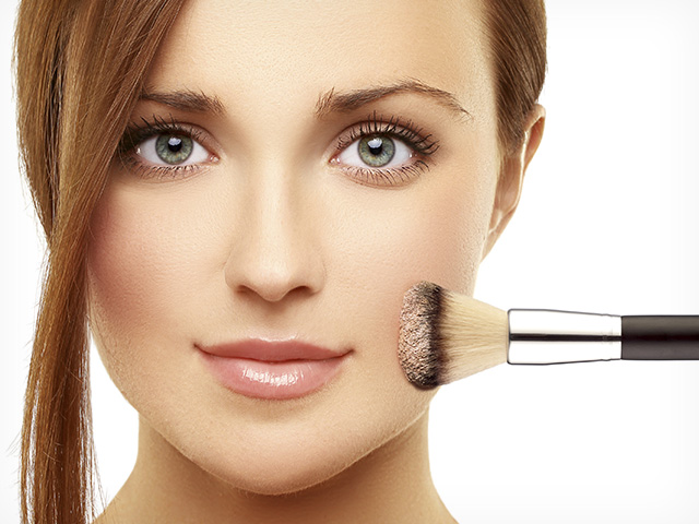 С тези продукти посрещаме пролетните грим тенденции за 2016-та  и оставаме актуални