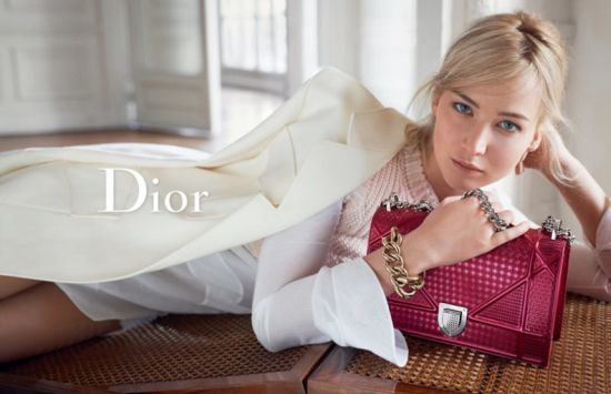 Jennifer-Lawrence-Dior-Spring-2016-Handbags-Campaign03