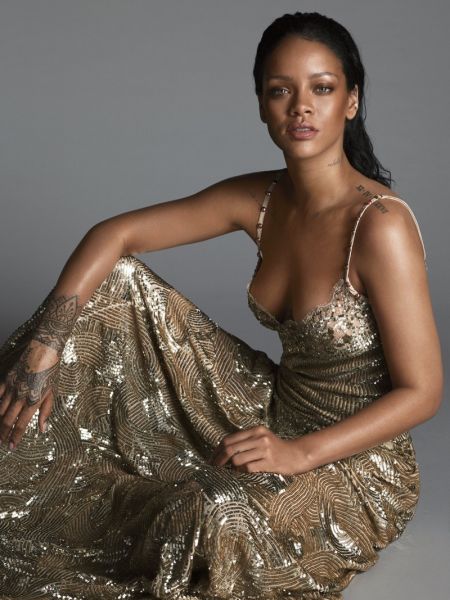 Rihanna-Vogue-Magazine-April-2016-Cover-Photoshoot02