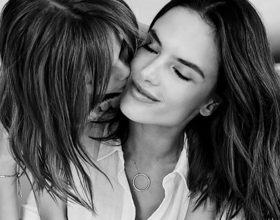 Alessandra-Ambrosio-Michael-Kors-Mothers-Day-2016-Campaign06