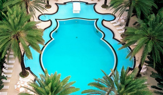 Raleigh-Hotel-Pool-Miami