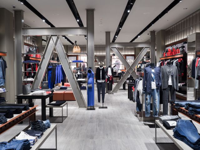 Armani Exchange вече и с магазин в България