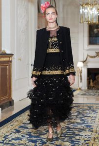 a-ritz-y-affair-chanel-goes-30s-with-metiers-dart-body-image-1481111811