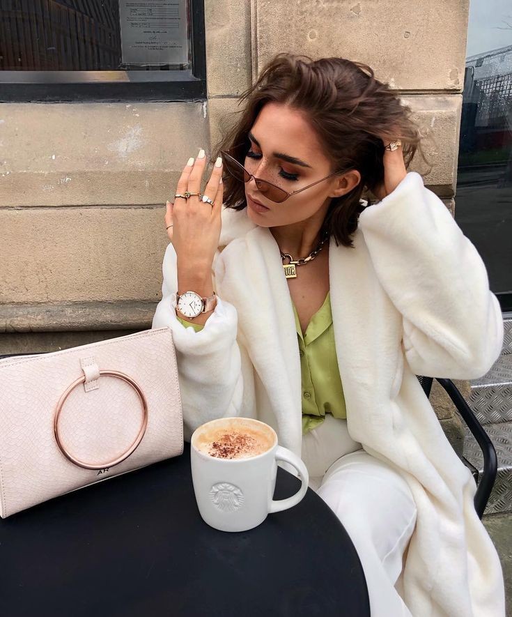 „Много неща грехове са простими, лошият вкус не е сред тях.“