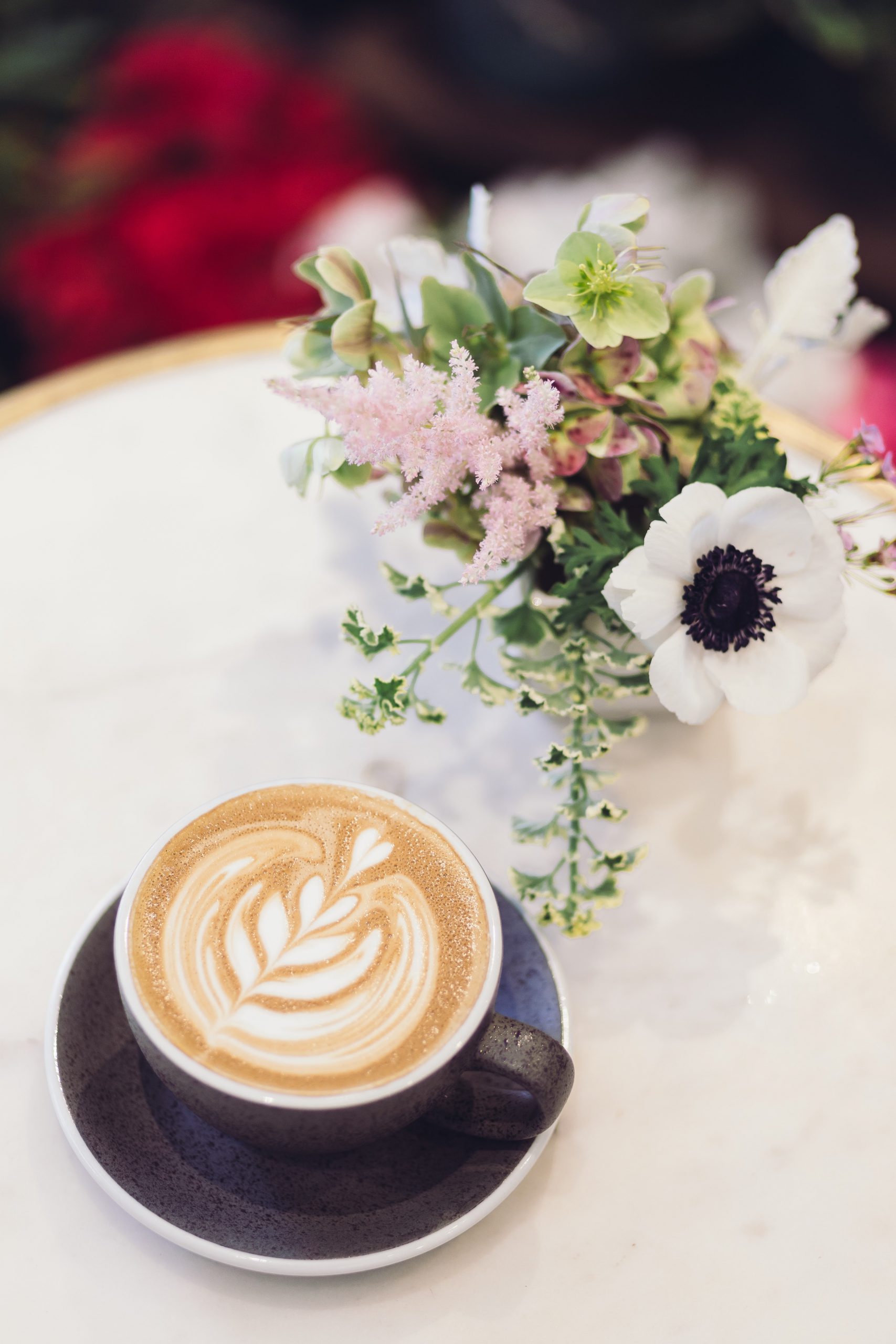 „Да познаваме другите е мъдрост, да познаваме себе си е просветление.“