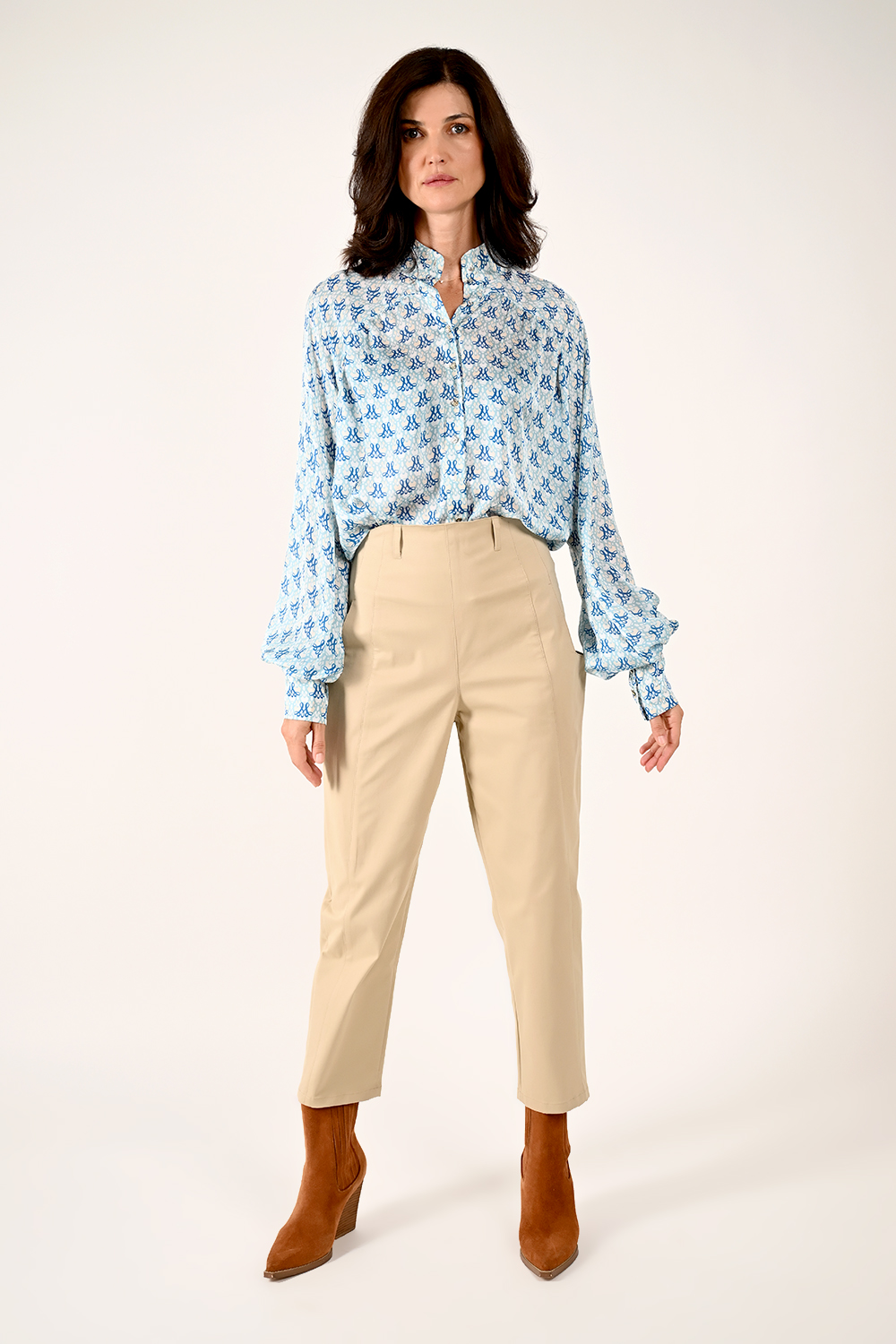 Cigarette Pants in Beige Gabardine от Merlenne