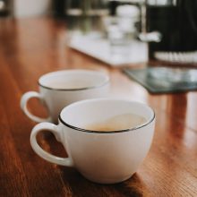 „Щастието идва чрез добра преценка, добрата преценка идва чрез опит, а опитът идва чрез лоша преценка.“