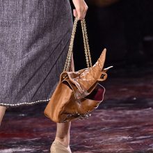 Старите чанти са новия тренд