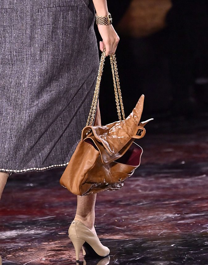 Старите чанти са новия тренд