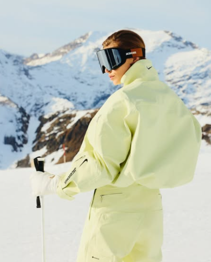 На ски с Jacquemus и Nike