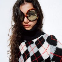 Шик за зубъри: пуловер с ромбове (и още нещо)