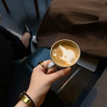 „Трикът е да се наслаждавате на живота си днес. А не да чакате по-добри дни.“