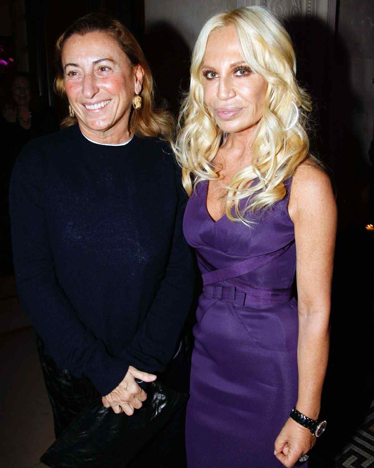 Versace официално е собственост на Prada Group