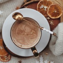 „Човек, който е щастлив, ще направи и другите хора щастливи.“