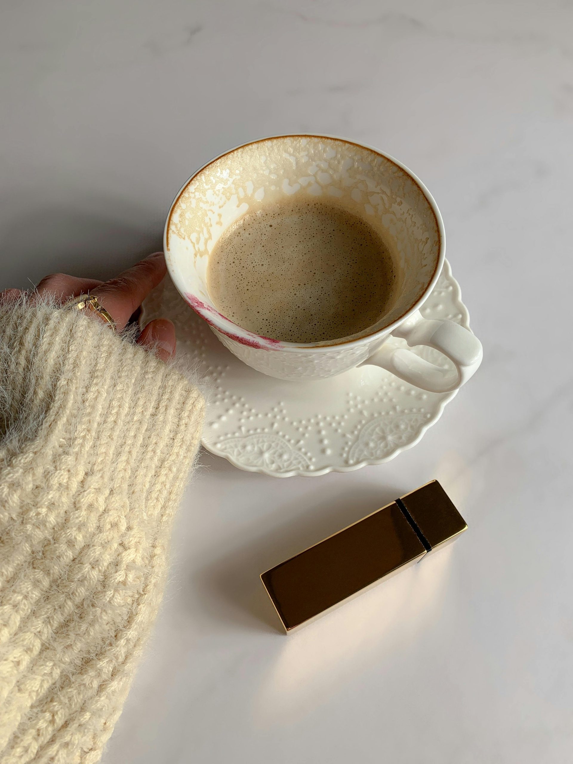 „Не се тревожи твърде много за хора, които не ги е грижа за теб.“