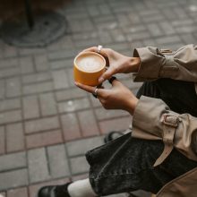 „Вие сте достатъчно важни, за да поискате и сте благословени достатъчно, за да получите обратно.“