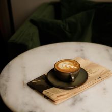 „Има само един начин да избегнете критиката: не правете нищо, не казвайте нищо и не бъдете нищо.“