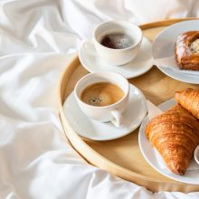 „Веднъж създадените добри навици са също толкова трудни за нарушаване, колкото и лошите навици.“