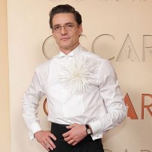 Педро Паскал е новия посланик на Chanel