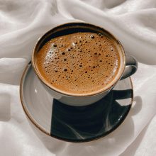 “Не плачи, защото е свършило. Усмихни се, защото се е случило.”