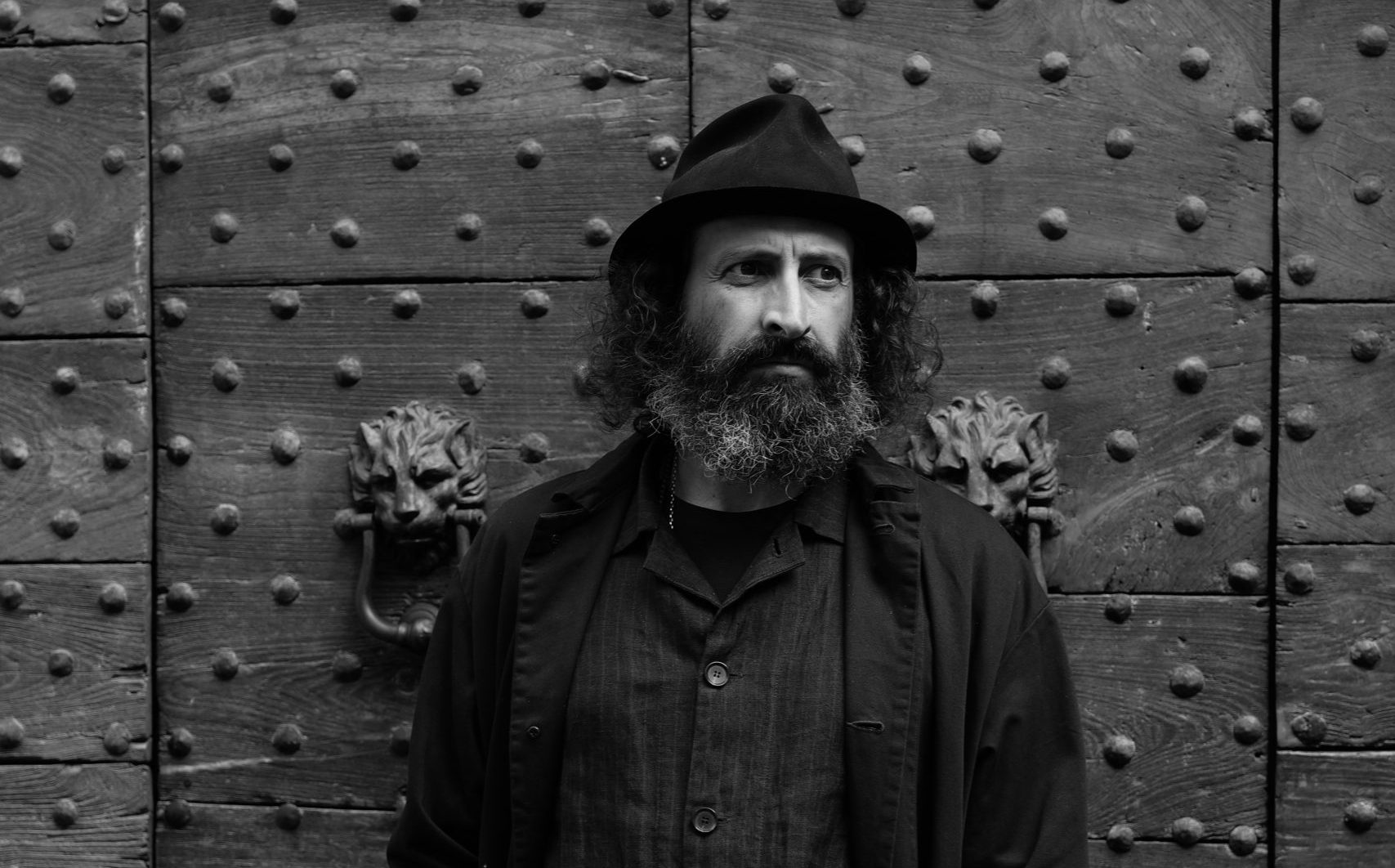 Мео Фушуни – странстващият парфюмерист