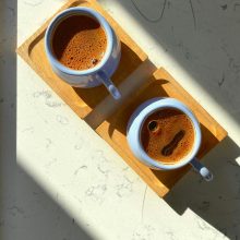 „Вашето време е ограничено, затова не го губете, живеейки живота на някой друг.“