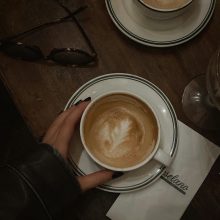 „Щастието не е липсата на проблеми, а способността да се справяш с тях.“